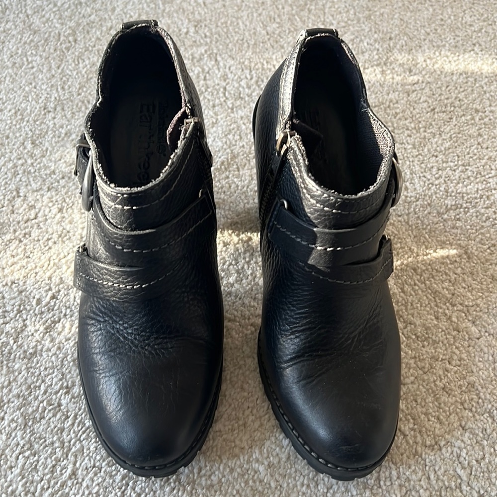 Women Timberland booties